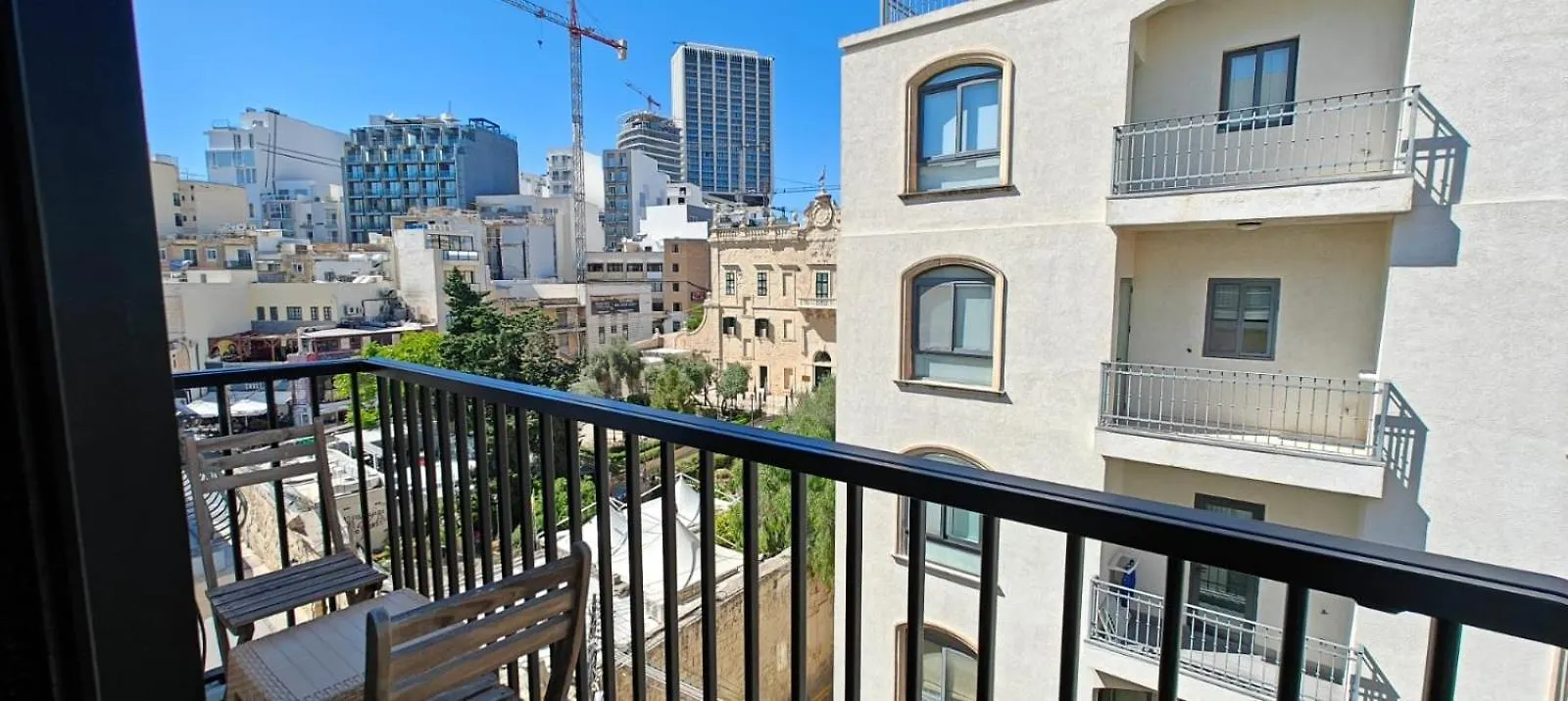 Luxury Garden View At Spinola Bay St Julians Apartment Saint Julian's